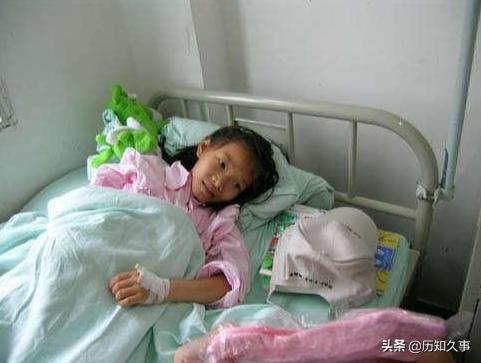 七岁女孩不幸得绝症后续,8岁白血病女孩为了养父写遗书