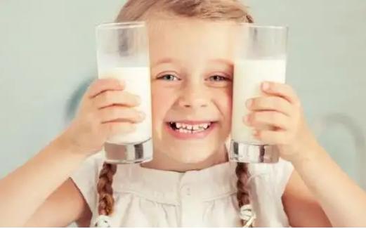 一般小孩一段喝多少罐奶粉,一般孩子几岁喝3段奶粉