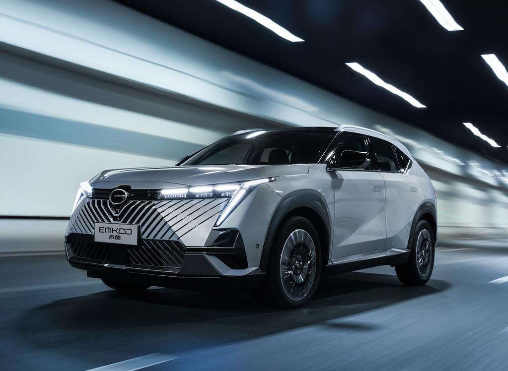 听说过影酷影子模式吗？竟能学你开车习惯，自动驾驶都OUT了