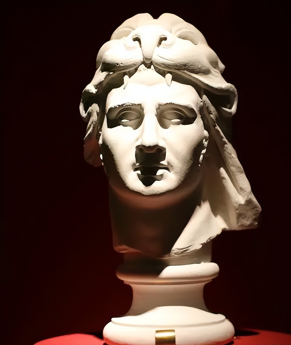 “疯狂的蜂蜜”毒害了整个罗马*队军**，给古罗马人民带来致命的后果