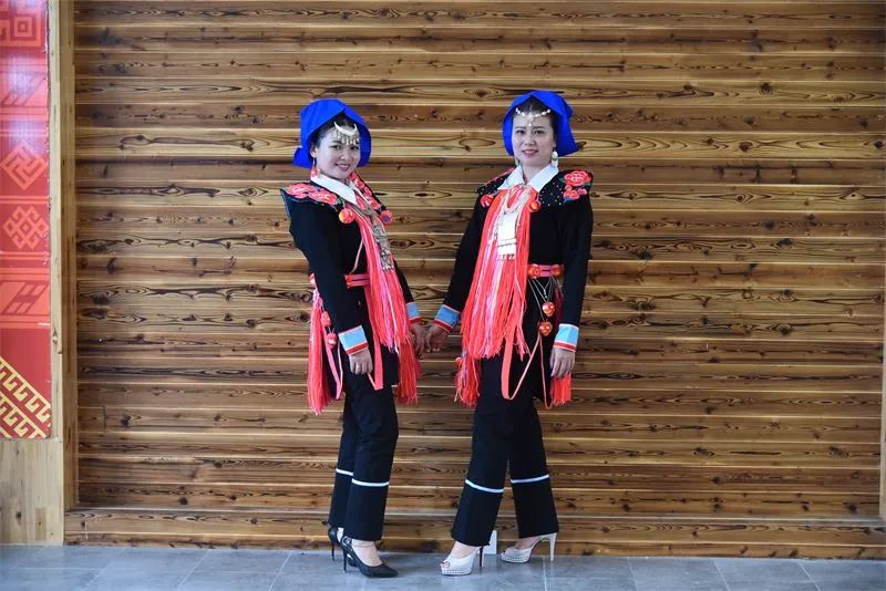 涔愪韩浜戝崡鏄嗘槑,涔愪韩浜戝崡