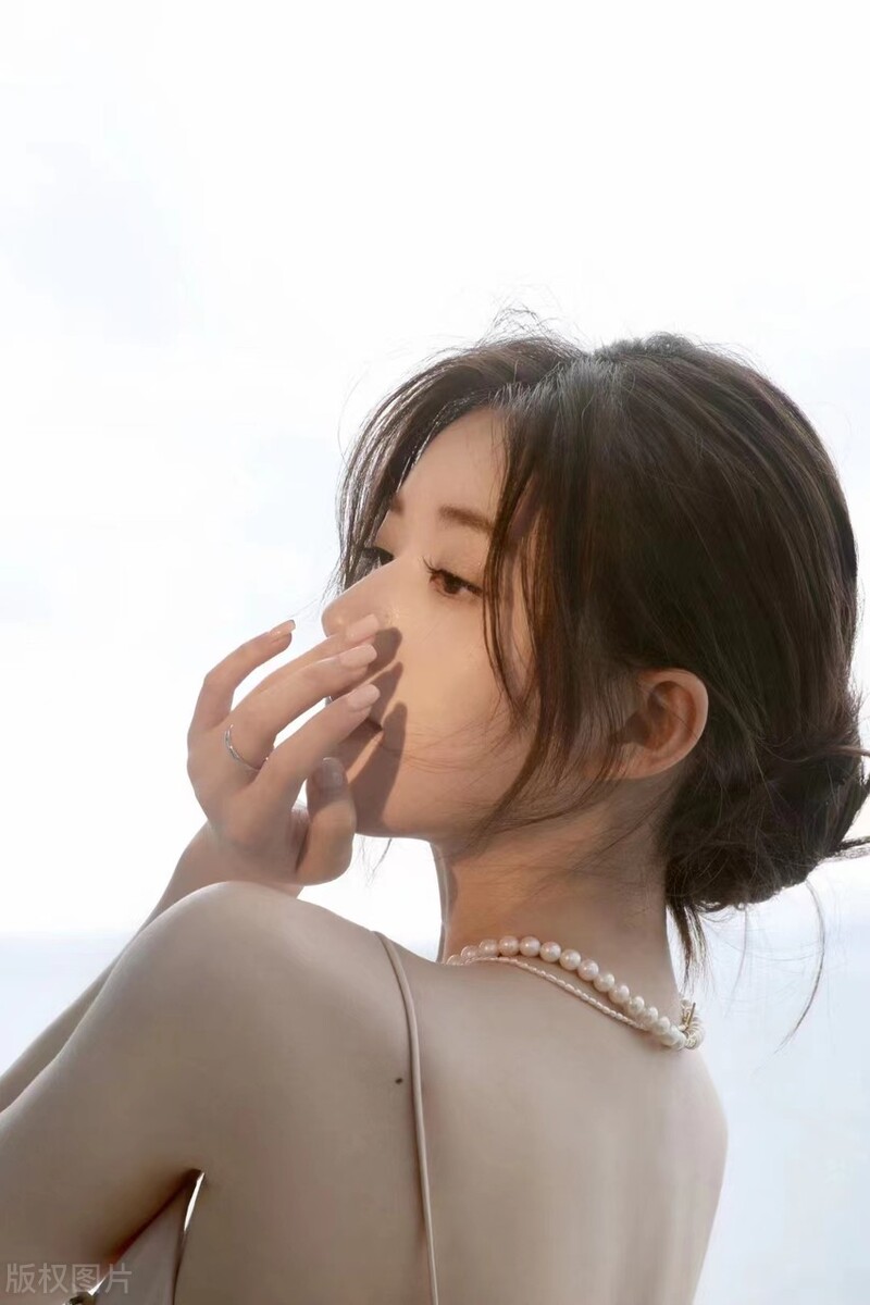 赵露思上海迪士尼同款包包,香奈儿包包菱格香芋紫赵露思