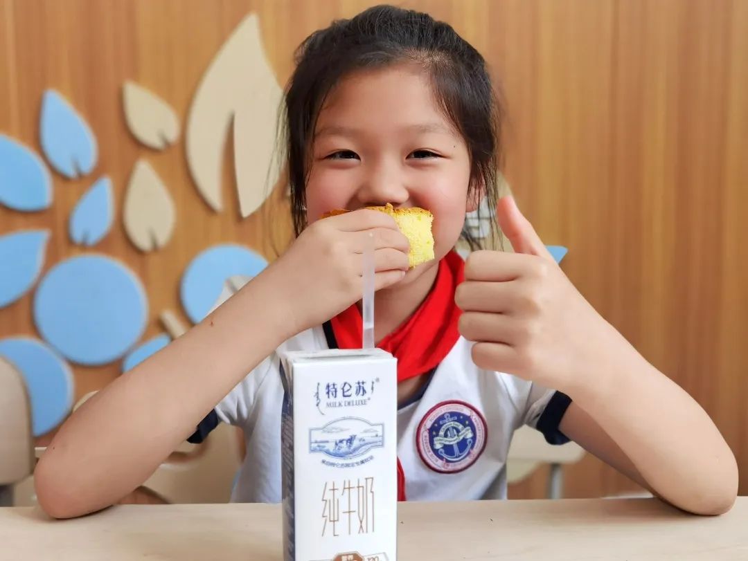 成都这所学校师资曝光,五朵私花、东辰等占半壁江山!剑指四七九