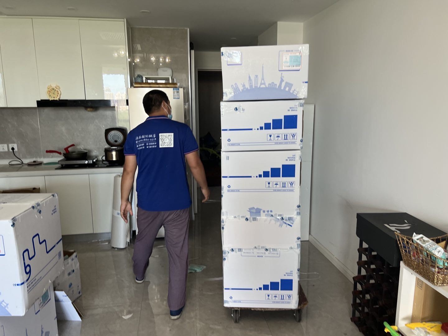 整柜集装箱海运业务多少钱,包一个货柜需要多少钱