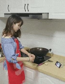 你坐公共交通遇到过最尴尬的事,你坐出租车遇到过什么