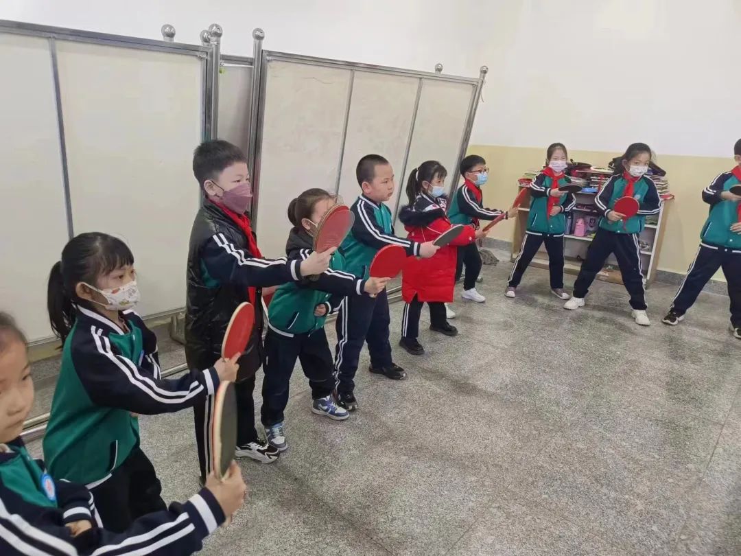 包头北重一中竞赛班,包头市青山区北重一小好吗