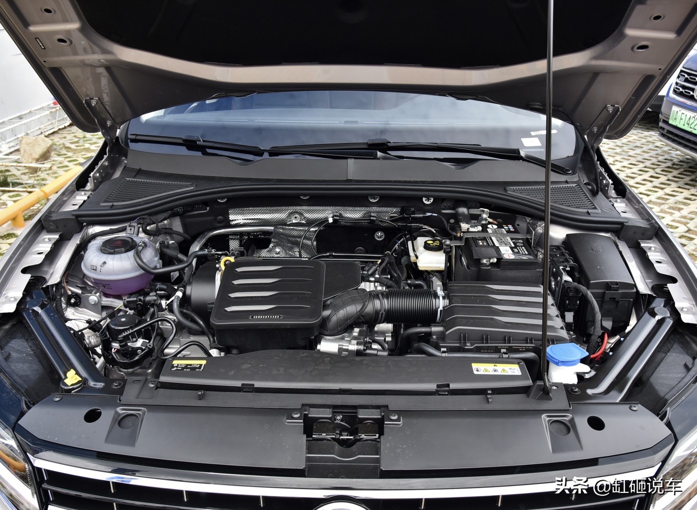 11万落地的宝来合资轿车省油,11款宝来10万左右