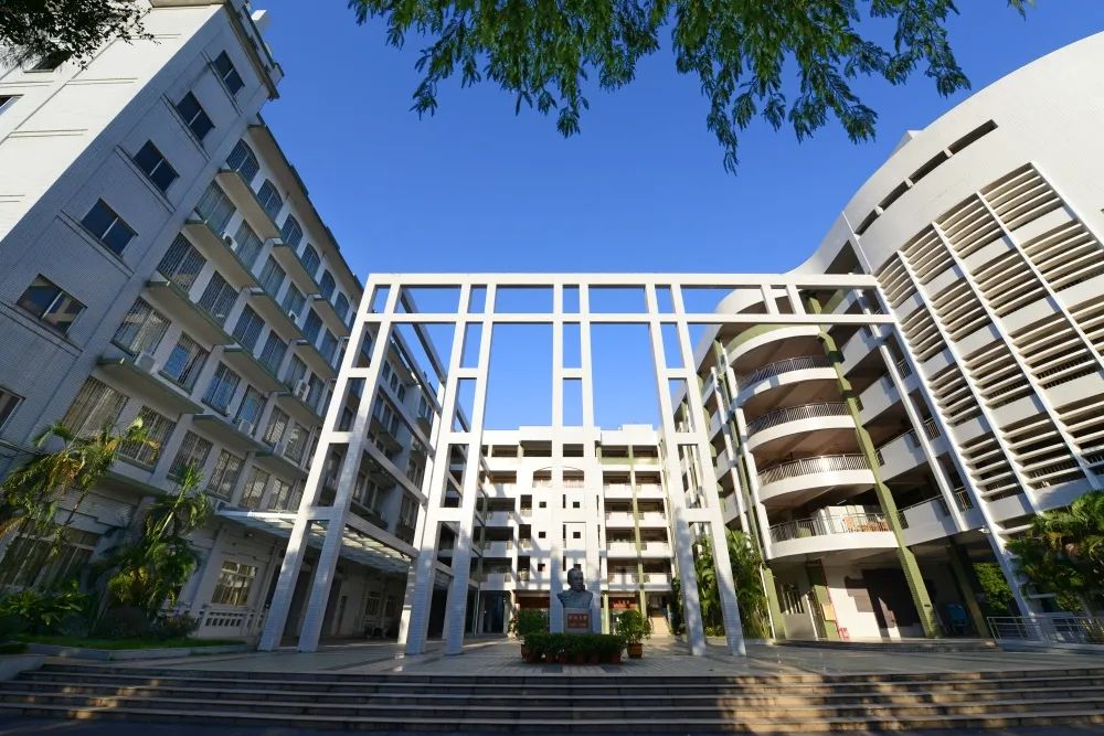 2021年佛山一中录取分数线,佛山一中每年高一招多少名指标生