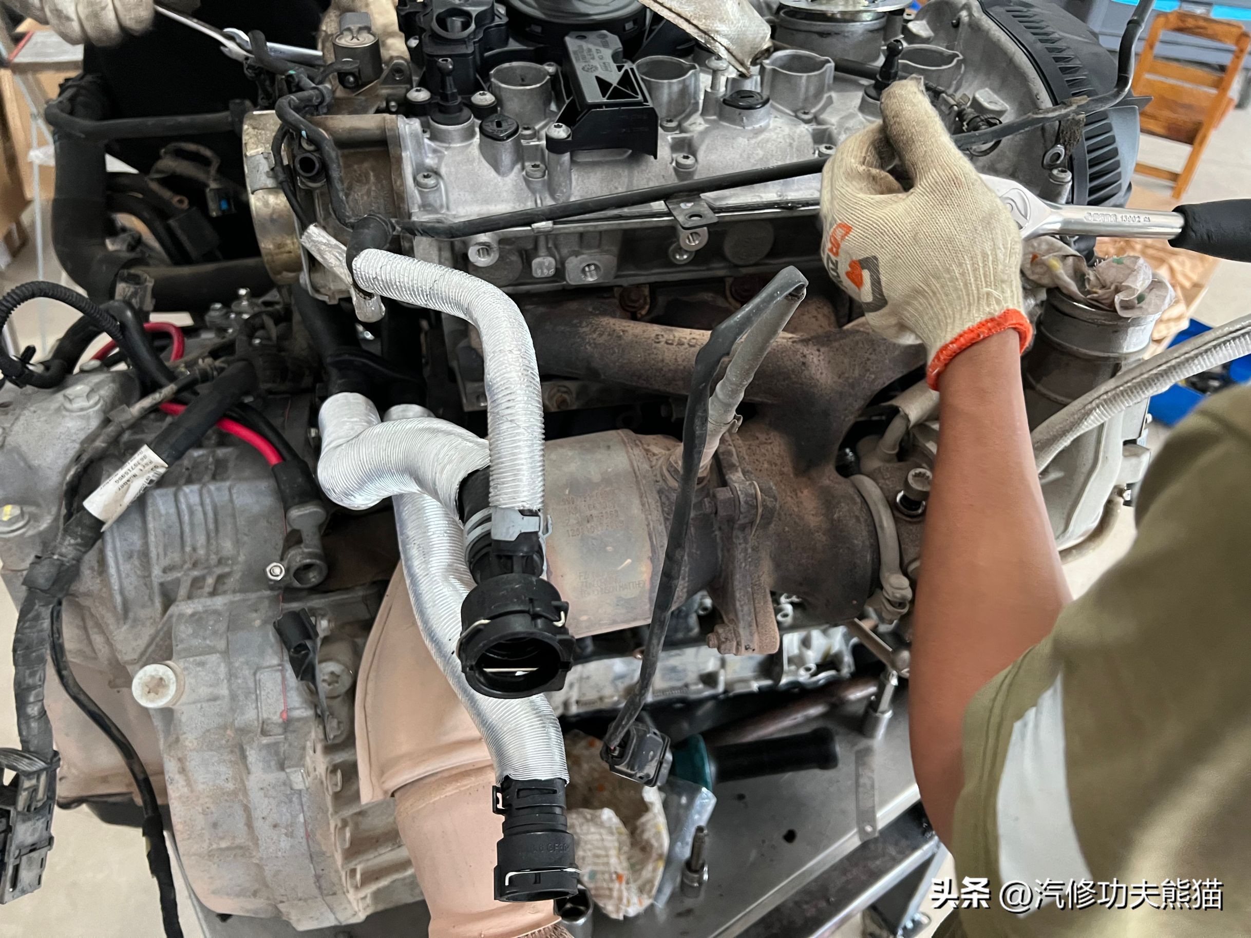 大众途观三百公里烧一升机油,途观3代发动机烧机油