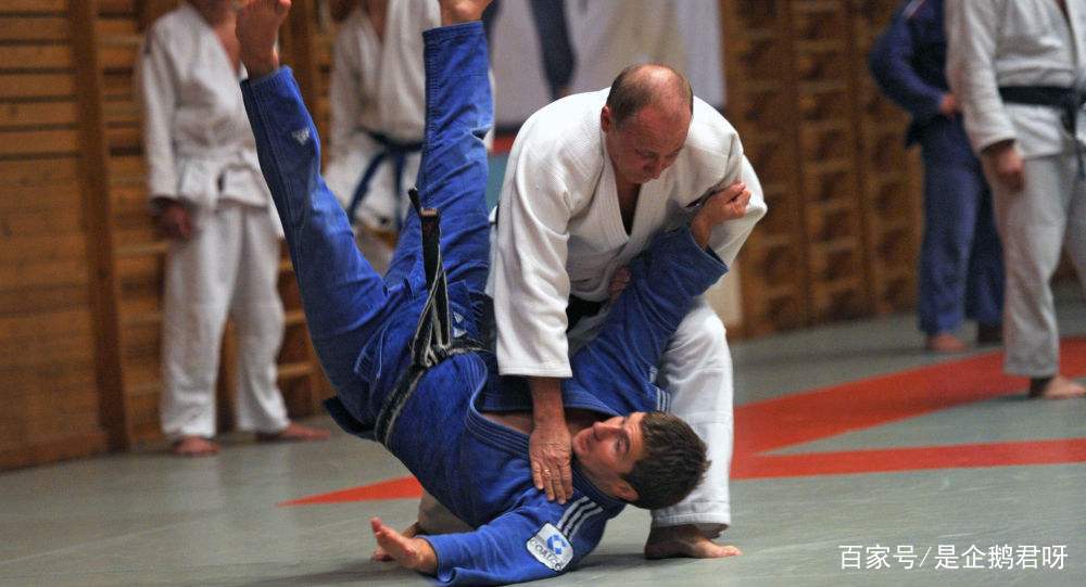 普京在克格勃经历过什么危险吗 (普京在克格勃都干什么)