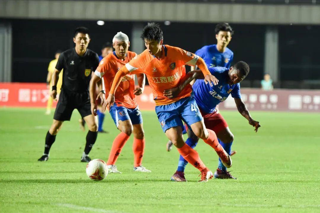 巴西名帅再回中国,巴西足球教练抵达上海