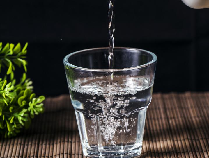 贵州高山流水敬酒会醉吗,贵州千户苗寨高山流水敬酒方式