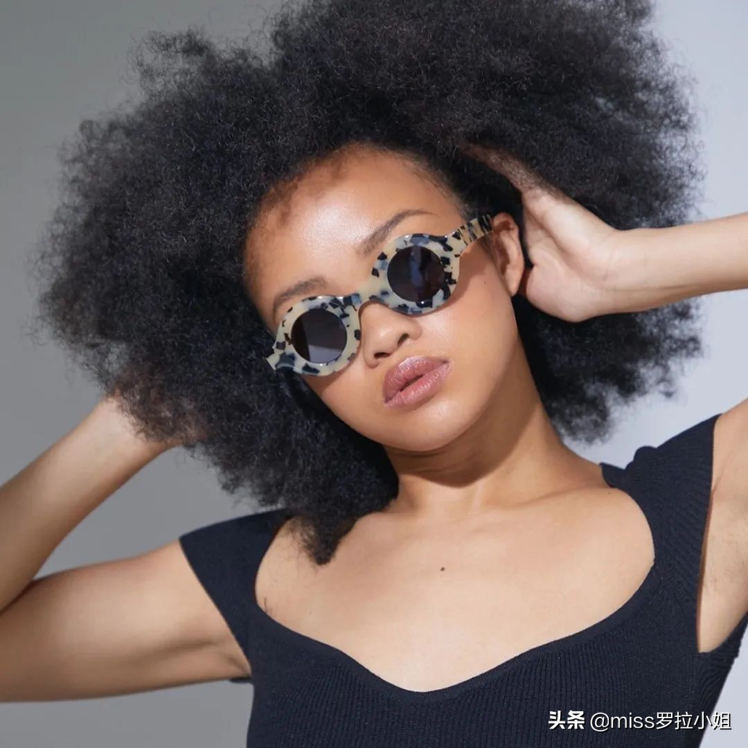 2022年方圆脸终于会挑墨镜了！3个步骤，5家店铺，进来抄作业