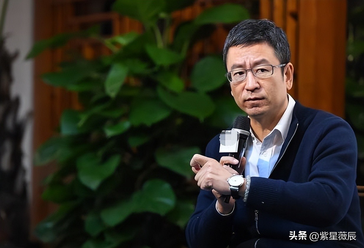 央视白岩松近况如何,白岩松与妻子现在状况