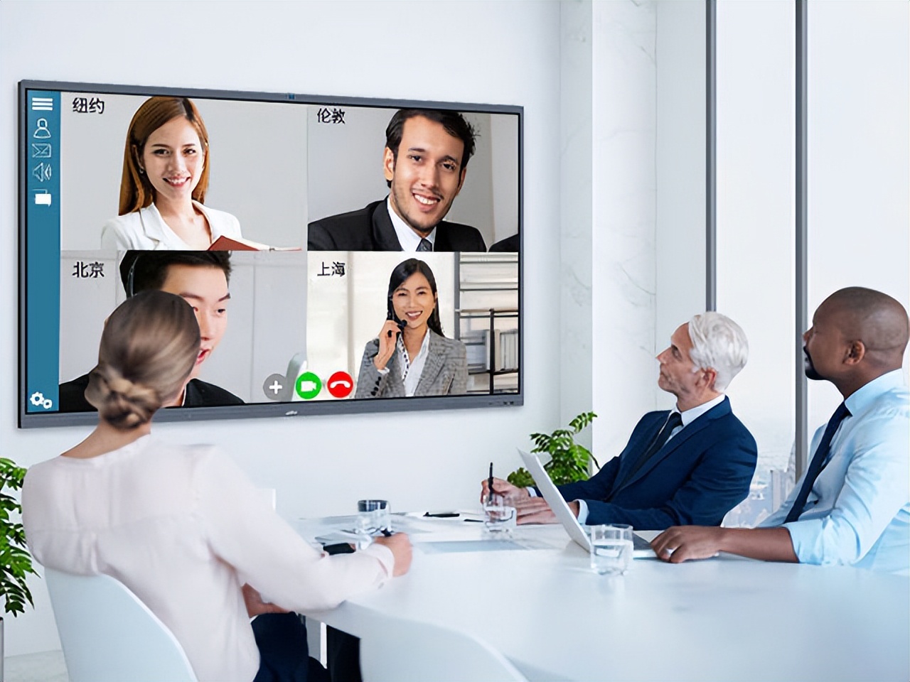 智能会议平板无线传屏的方法,会议平板的一键传屏功能