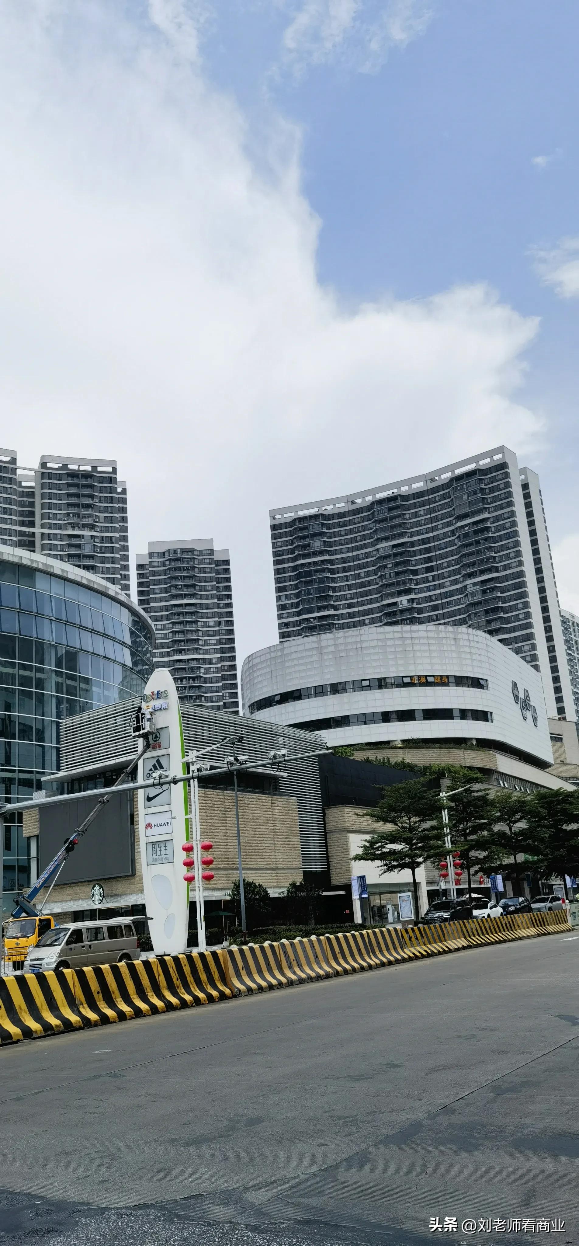 长华汇奥特莱斯,佛山长华汇奥特莱斯开业