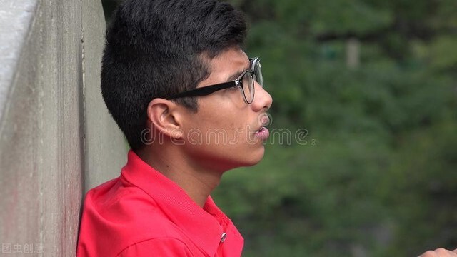 青少年焦虑症父母如何心理指导,青少年心理疾病父母该怎么做