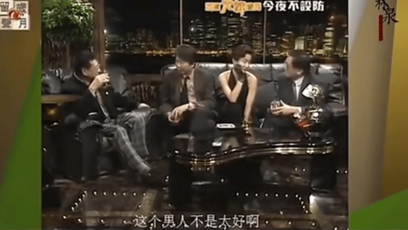 露骨成这样，没人嘲她「色情」