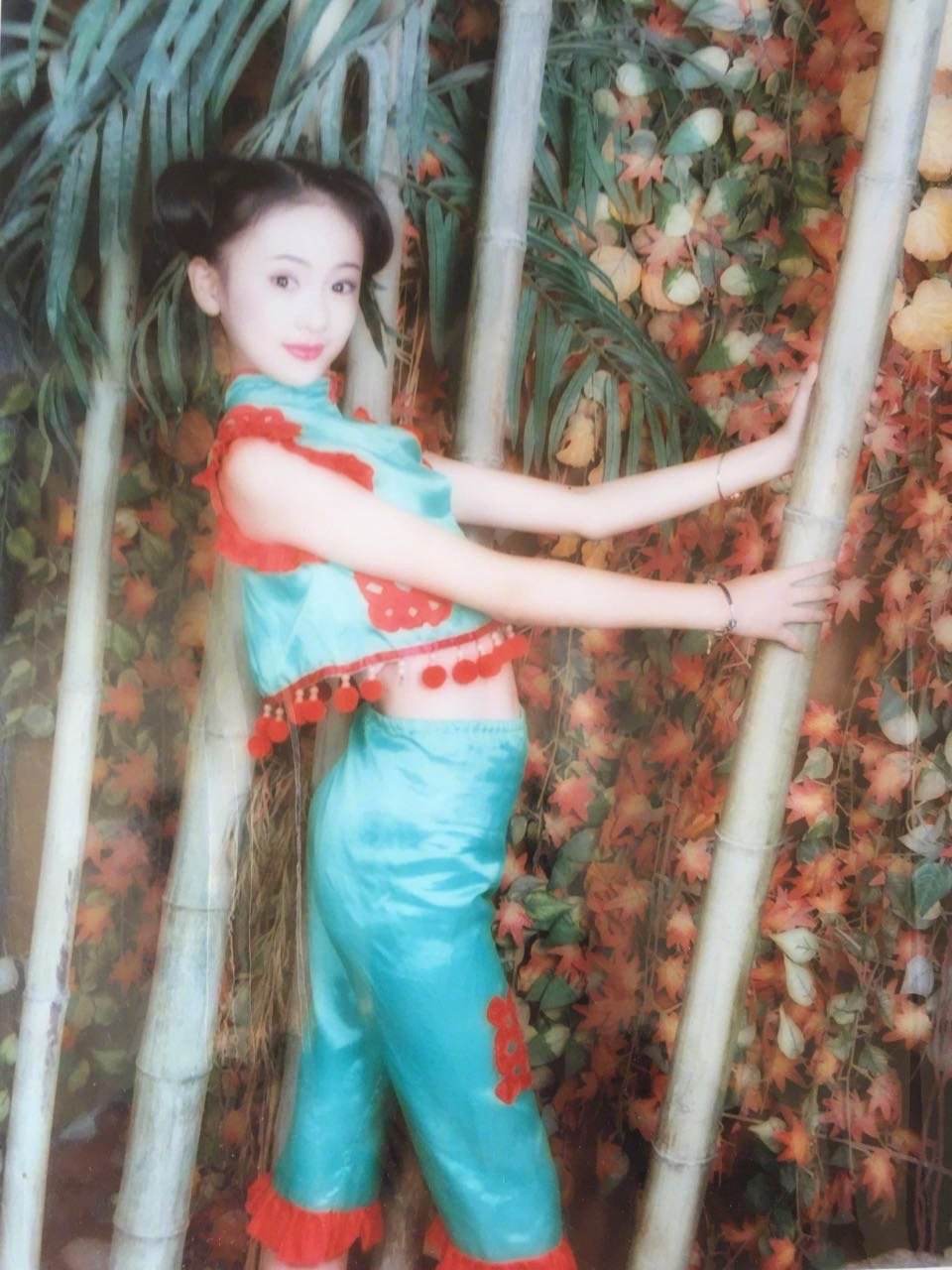 嫁人即翻身？从丑闻女主到逆袭视后，童谣身后的故事从没那么简单