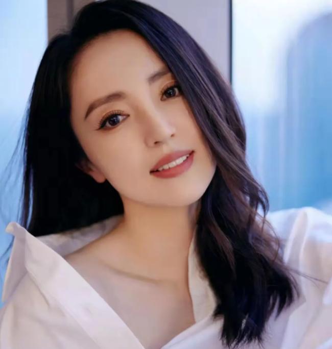 自曝偷东西的女明星,被爆偷东西的女明星