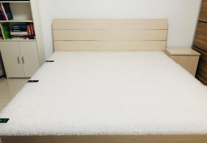 秋老虎闷热让人烦躁难安？自带降温属性的床品会让你清凉5度