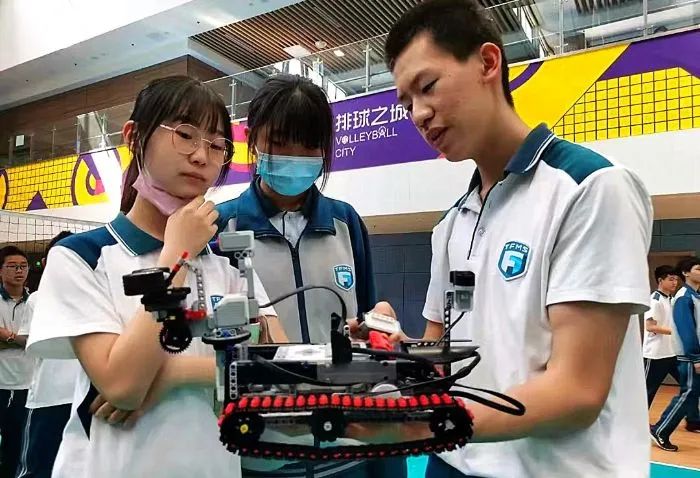 耀华中学滨海新区于家堡,天津市耀华中学滨城学校地址