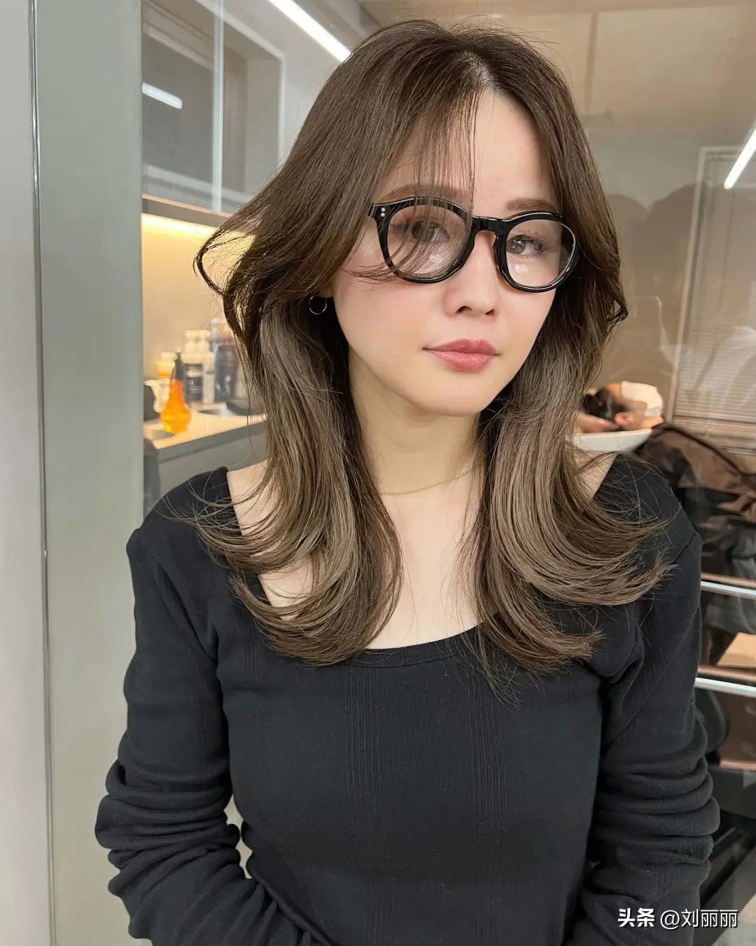 气质优雅发型女2020流行发型,适合女性的发型2020流行发型