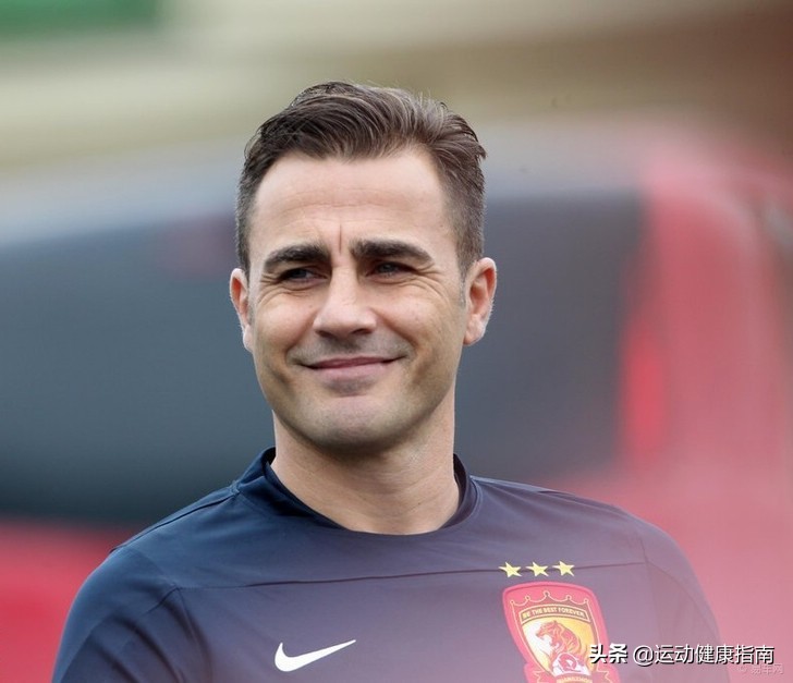 球场上奔跑的美好肉体,让女球迷疯狂的10大足球帅哥盘点,慎点哦