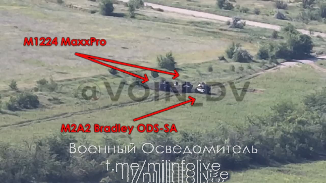 俄军坦克1v8摧毁豹二,豹2坦克暴打俄罗斯