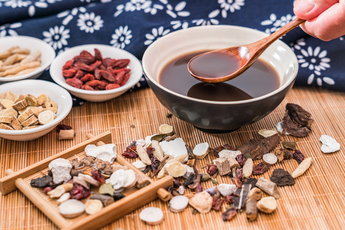 最近觉得身体很疲劳乏力特别懒,经常疲惫乏力发困应该吃什么