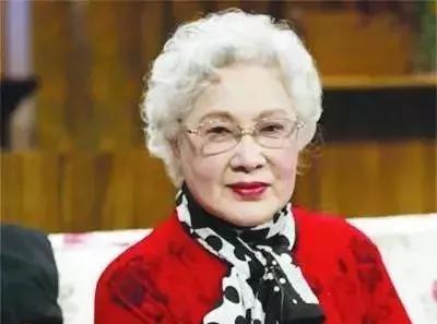 秦怡在病房过100岁生日健康秘籍,秦怡的长寿秘诀视频