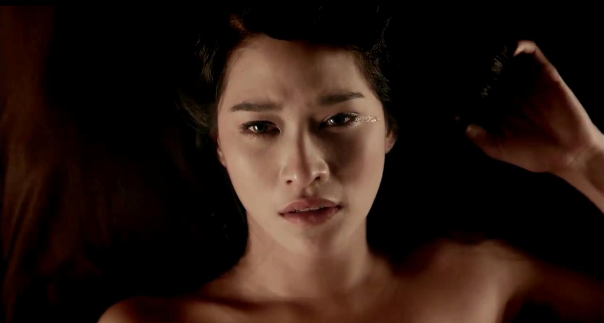 《永恒》：这段大尺度禁忌不伦恋，戳破了婚姻恋爱的不堪