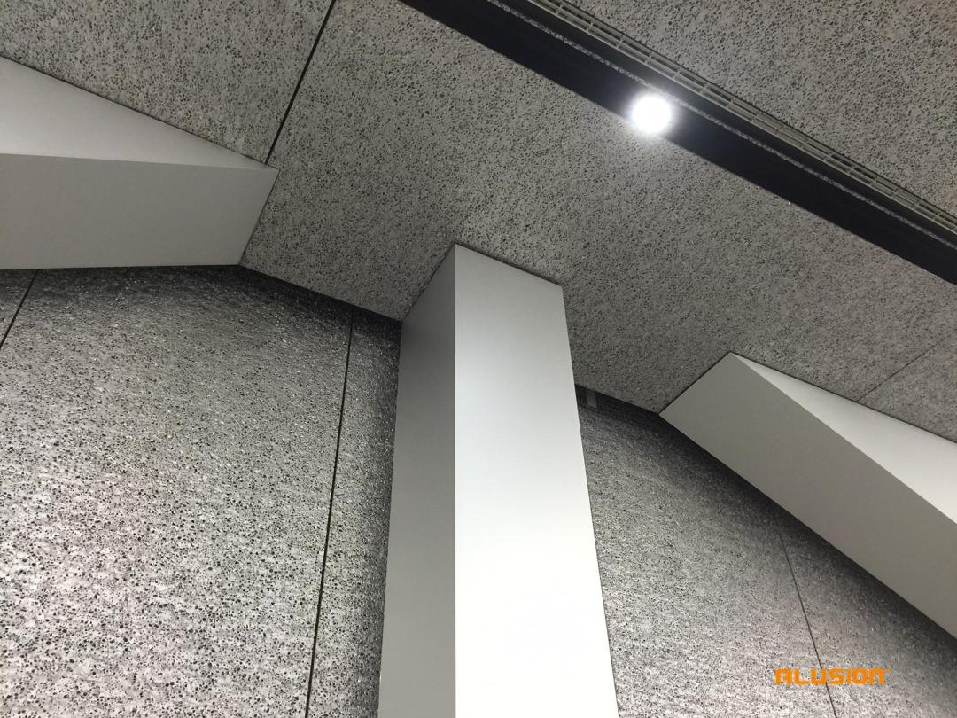 泡沫铝夜间效果图片,泡沫铝透光效果图