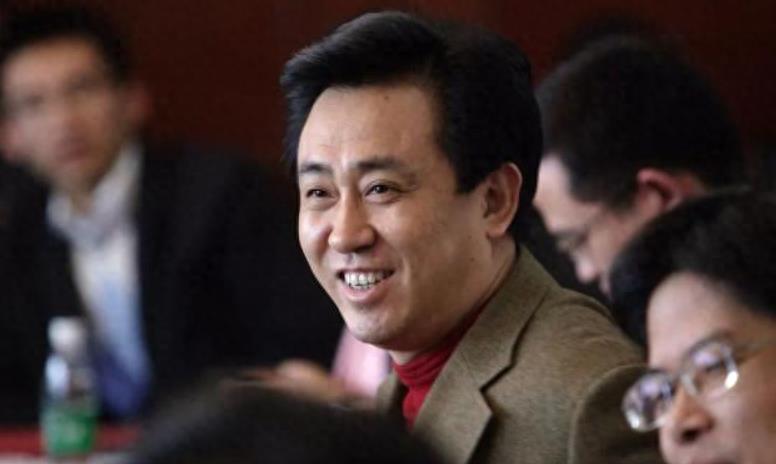 许家印1996年年薪3000元,许家印的控梯队伍是什么意思