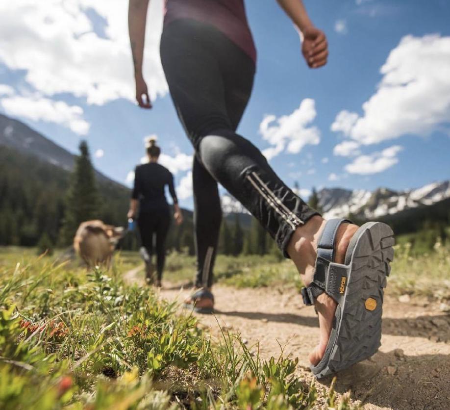 户外人生专栏,户外旅游涉水凉鞋