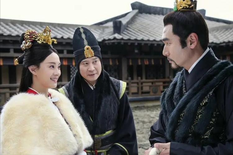 芈月传中芈月被和氏璧毒的视频,芈月传芈月被欺负芈姝霸气护妹