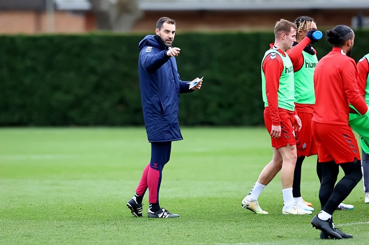 南安普顿利兹联莱斯特城降级,南安普顿足球降级