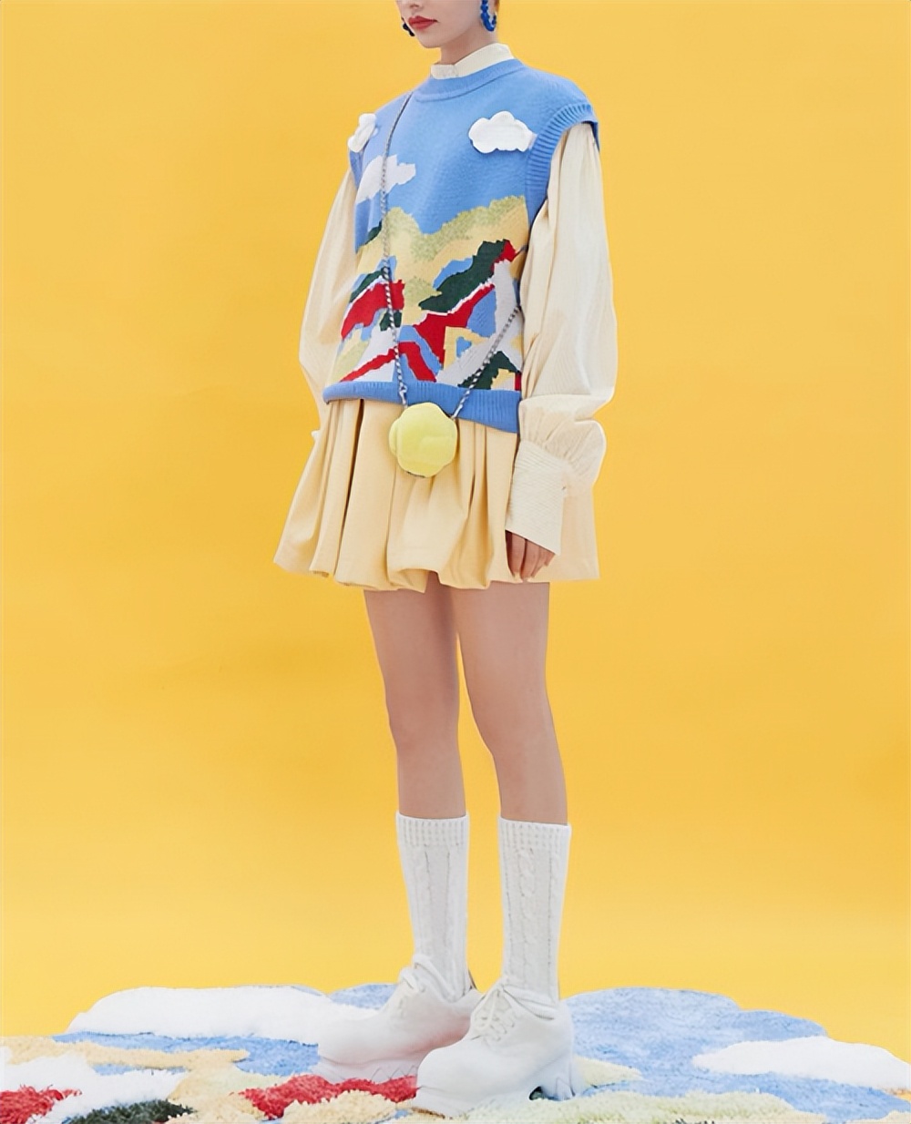 暖肤色穿蓝色好看吗,各种蓝色适合什么肤色的人穿