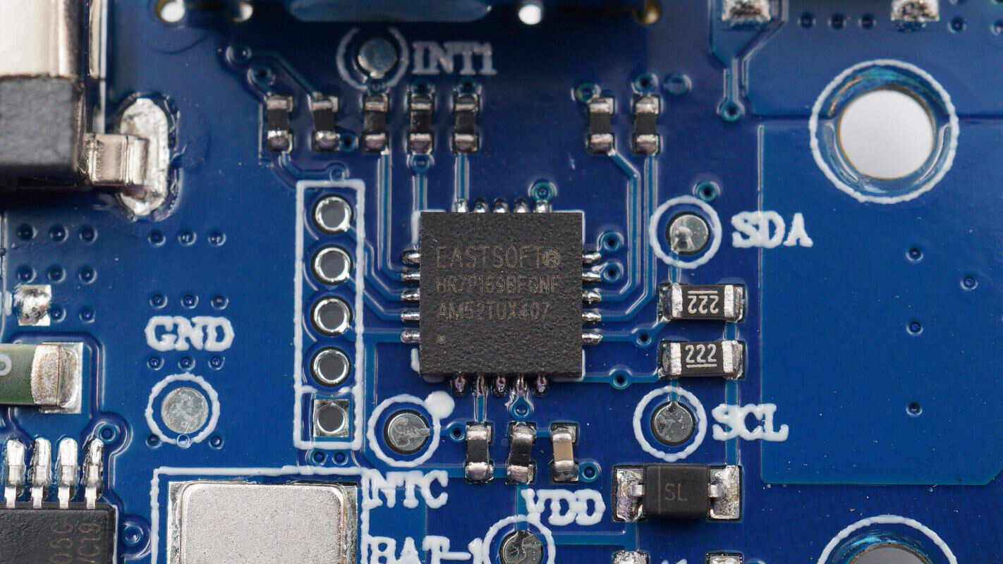 小牛充电宝拆解,小牛48v20a锂电充电器怎么拆