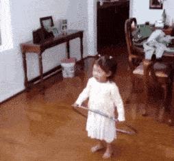 这衣服怎么穿内衣呀?不穿内衣怎么挺起来啊?