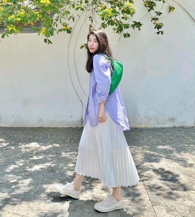 衬衫搭配半身裙气质优雅,衬衫搭配半身裙技巧时尚