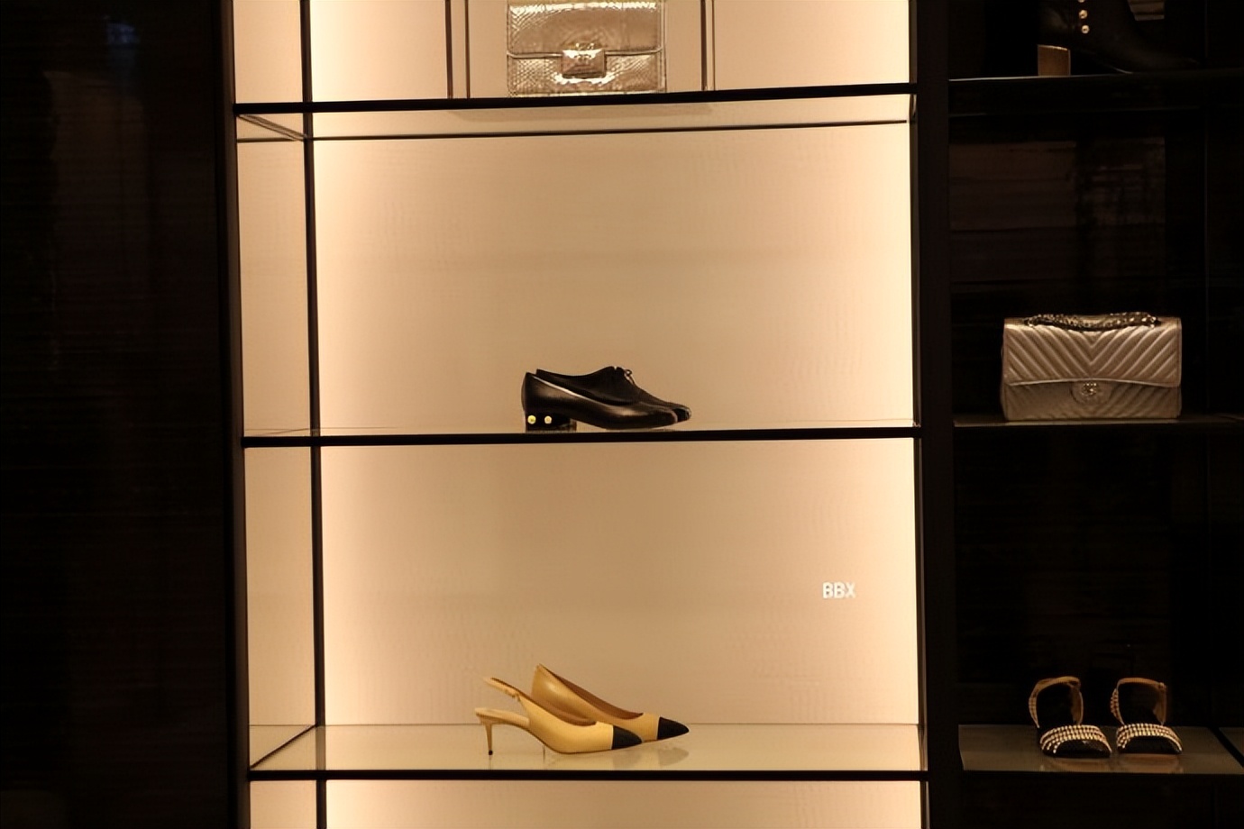 韩国逛奢侈品店,韩国逛潮流店