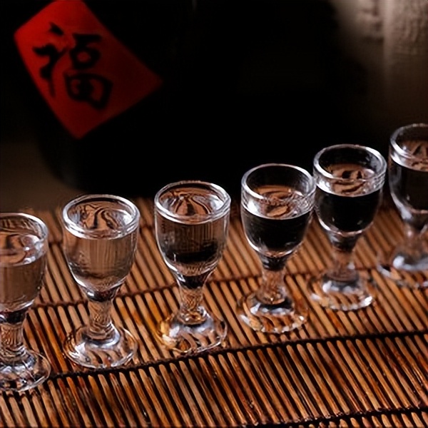 酒友圈公认的纯粮酒,酒友公认的三款好酒