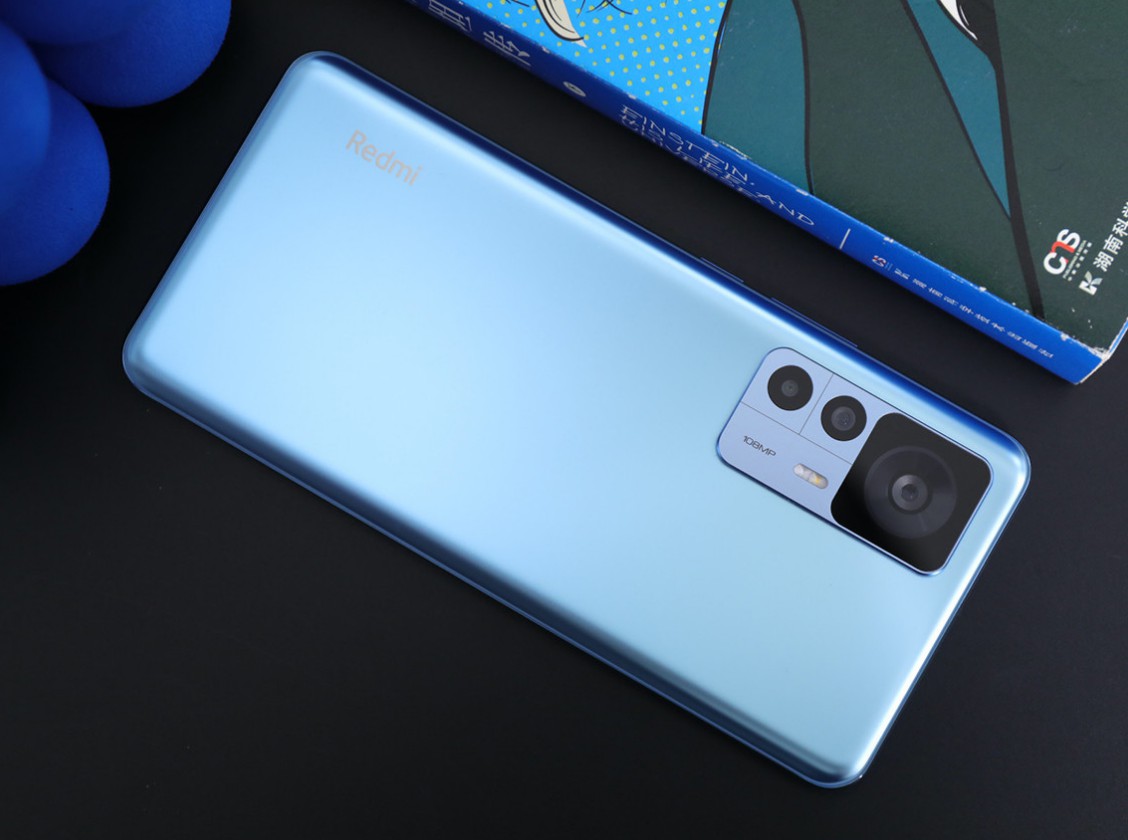 目前这4款手机最值得入手,目前这4款手机好评率很高