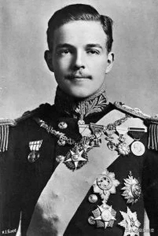 法国性感甜心，在美貌和性命之间，加比选择了保持美貌