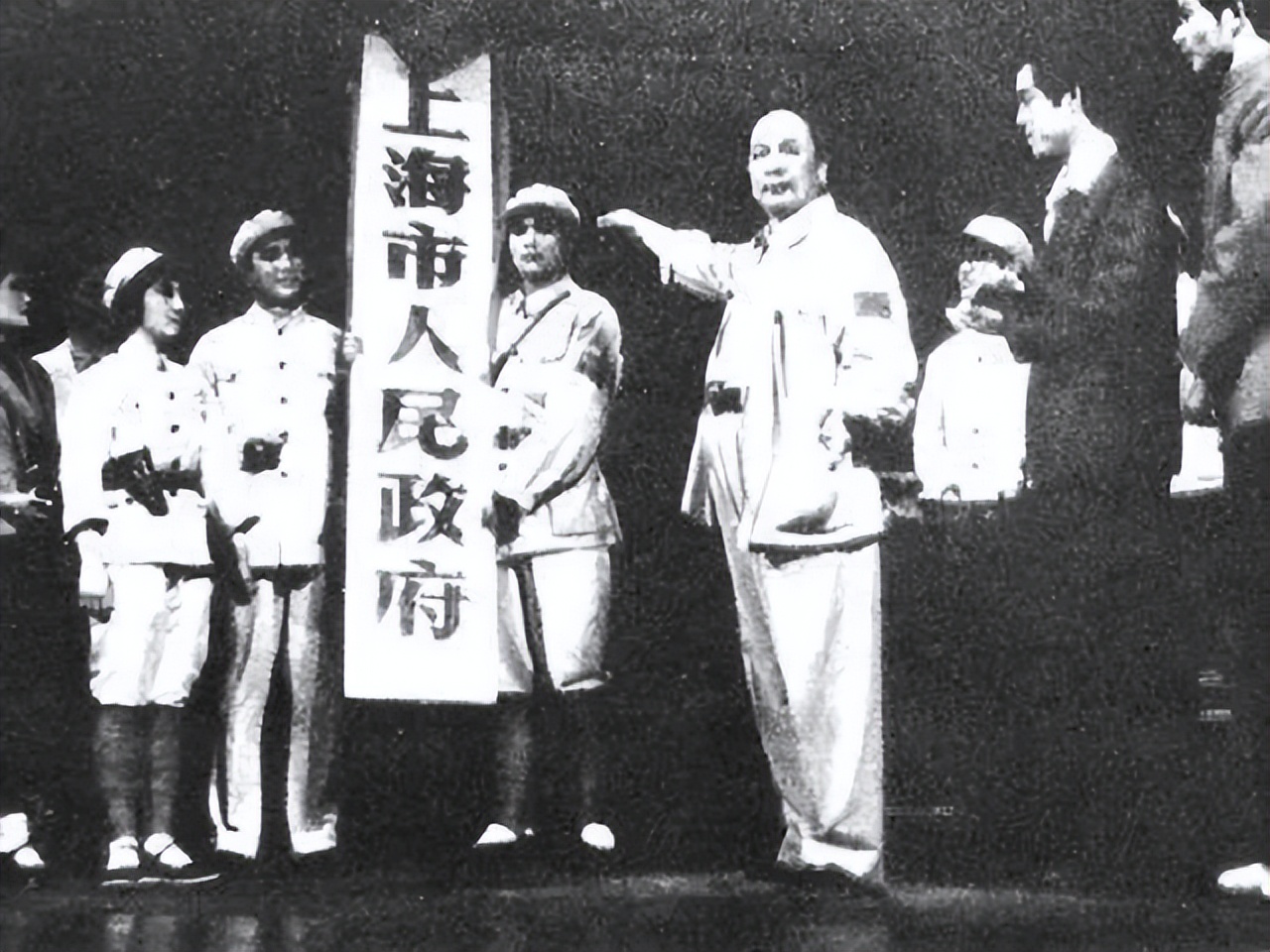 陈毅去世13年后，一江西农妇说自己是陈毅的妻子，蔡畅：适当照顾