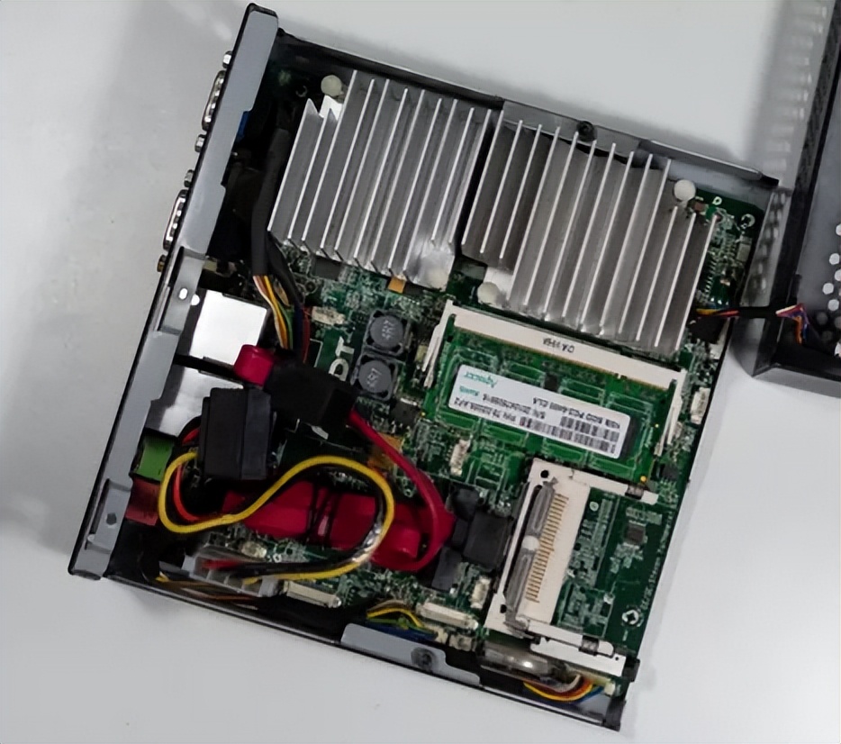 如何选择适合自己软路由,软路由入门款推荐