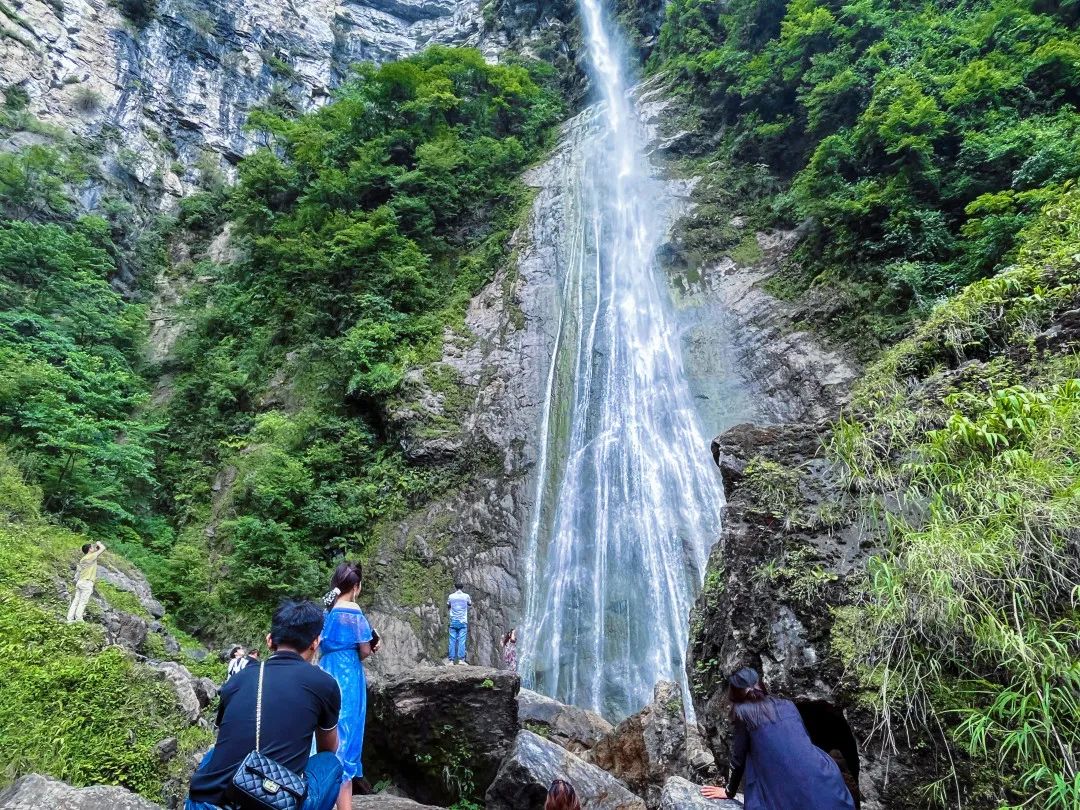 避暑旅游景点看山看水,清凉避暑好去处雪溪洞一日游