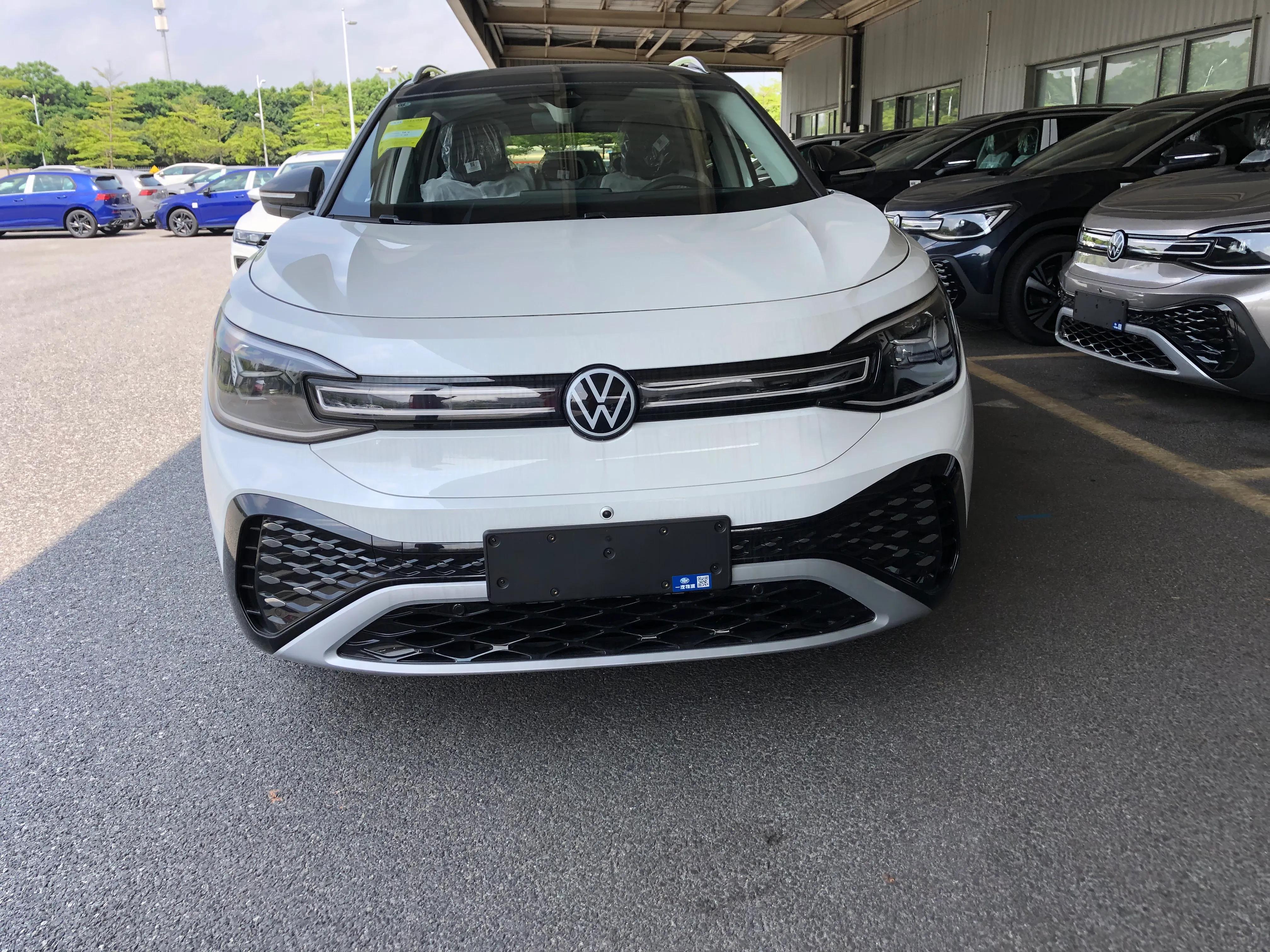 一汽大众id.6crozz,白色id.6crozz测评