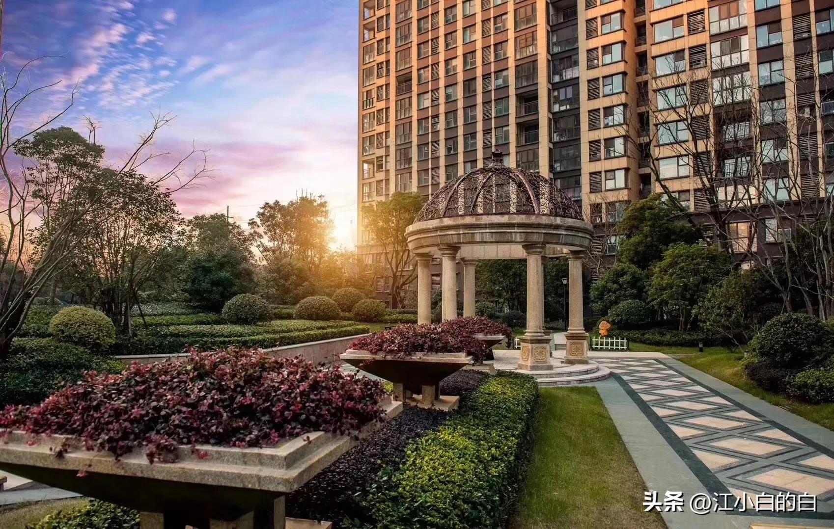 被裁员后的摆摊生活,女子被裁员摆摊一年赚三十万